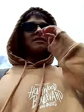 Freechat Cuervo_maniaco on StripChat