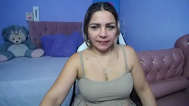 cum_bigass on StripChat