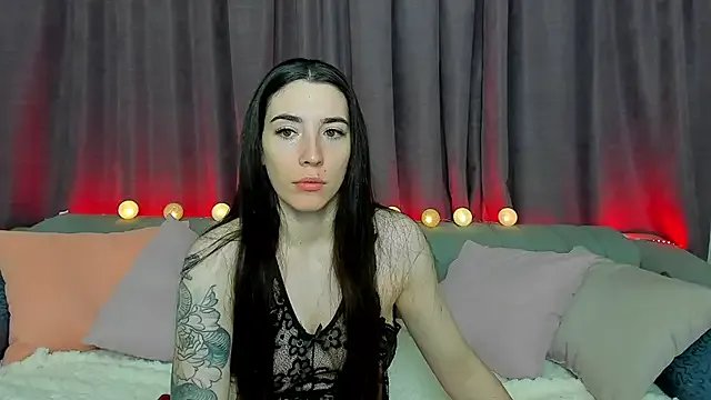 Curious_Lily on StripChat