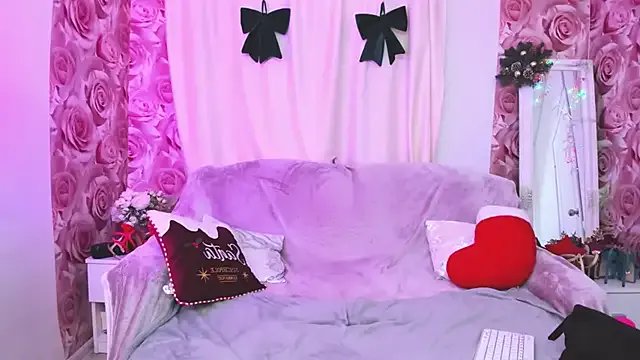 CurlyDreams on StripChat