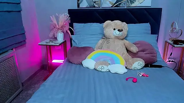 Curvy_Dynamite_ on StripChat