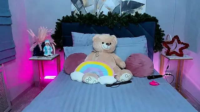 Curvy_Dynamite_ on StripChat