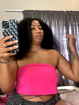 CurvyDesire1 on StripChat