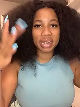 CurvyDesire1 on StripChat