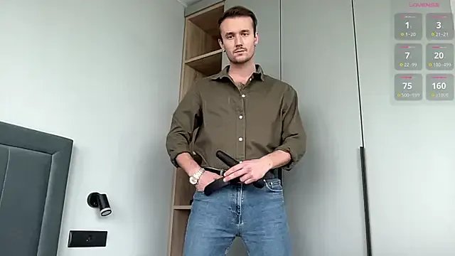 cute_mark on StripChat