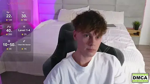 cute_thomas on StripChat