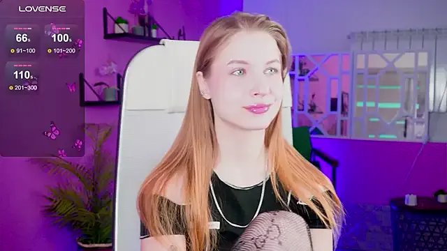 CuteMousee on StripChat