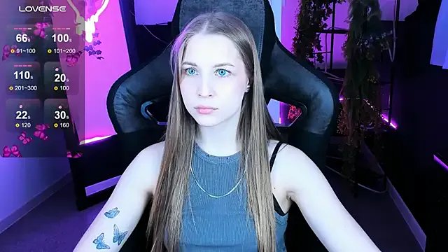 CuteMousee on StripChat