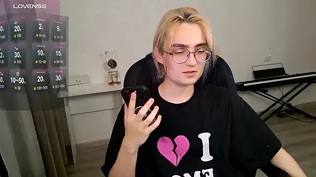 CuteYukiKun on StripChat