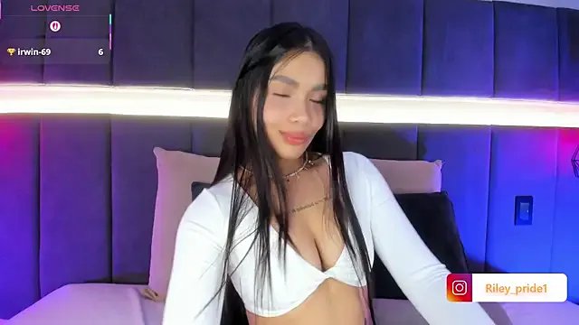 Cutie_Riley on StripChat