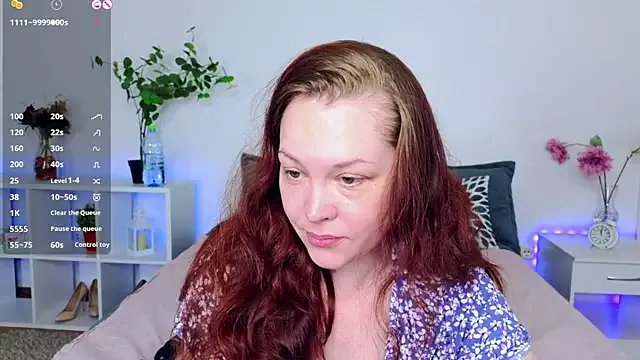 CutieGinger on StripChat