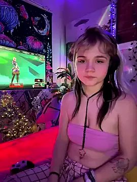 Cutiepiespanks on StripChat