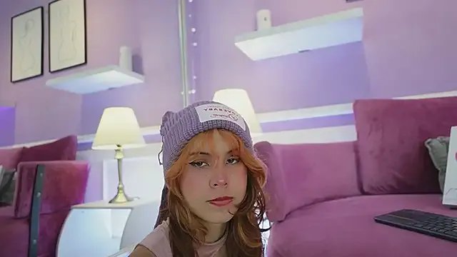 DahliaGrey on StripChat