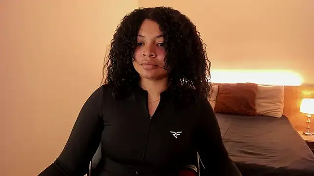 Dakota_Mars on StripChat