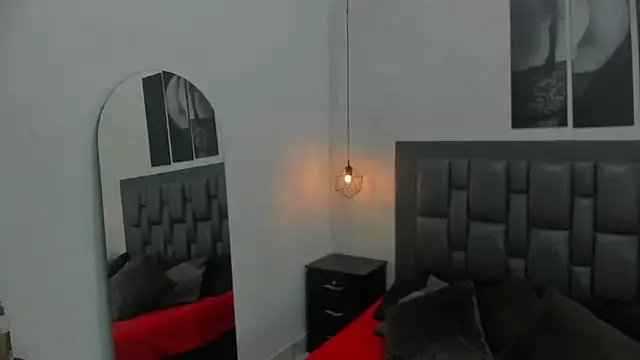 dakota_roussee on StripChat