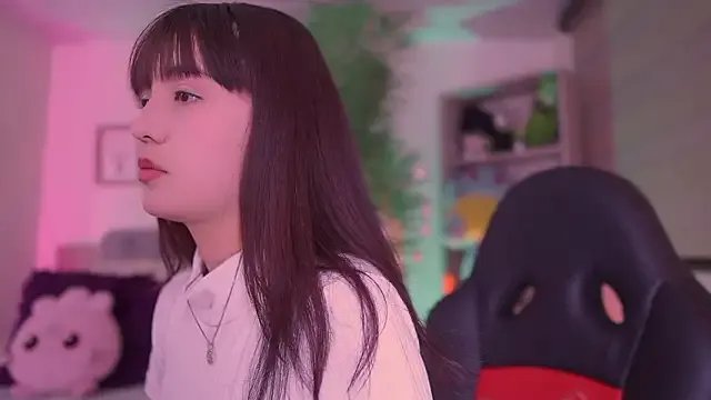 dakotaa_01 — off pantys