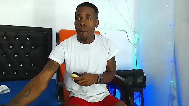 Damian_hart_24CM on StripChat