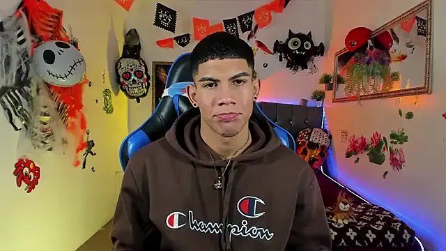 Freechat Damian_latinxxx on StripChat