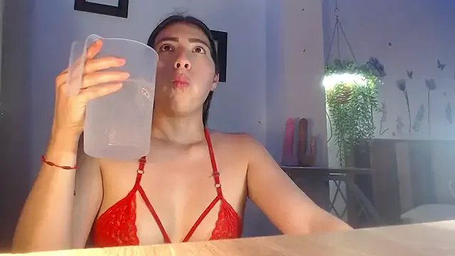 DaMikaela_ on StripChat