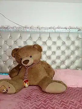 Dana_2114 on StripChat