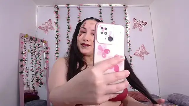 Danagh_ on StripChat