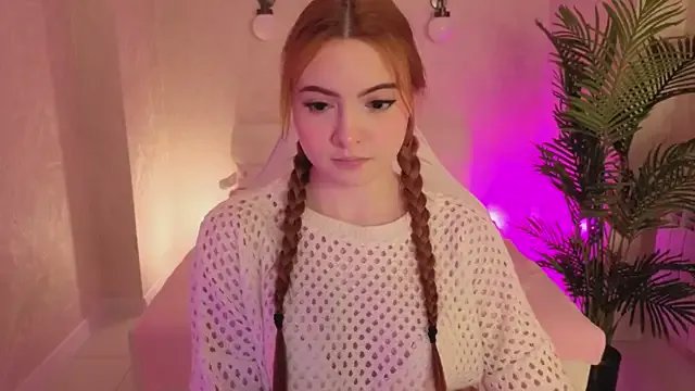 Daniela_Saules on StripChat