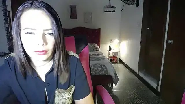 danielle_rose_1 on StripChat