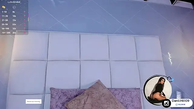 danii_hill_ on StripChat