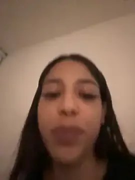 Danisaenz__ on StripChat