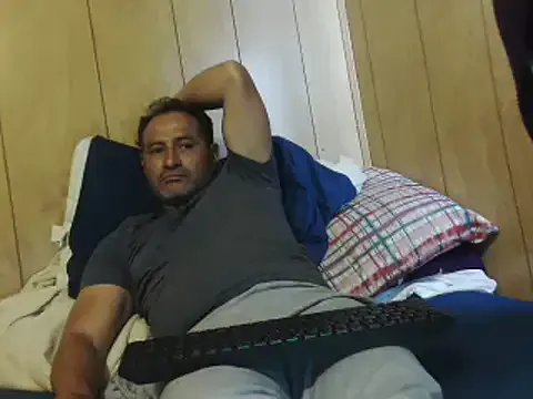 Freechat dantehot2020 on StripChat