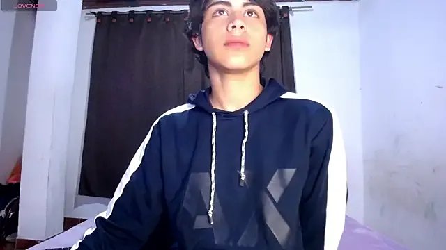 DaraKat18 on StripChat