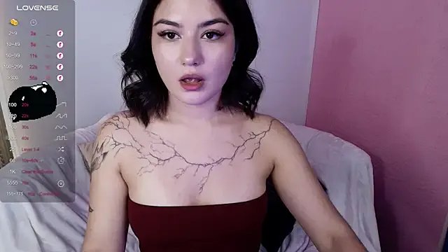 Dark_Moni on StripChat