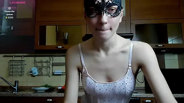 dark_summer on StripChat
