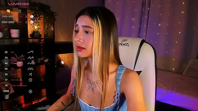 DarlaLike on StripChat