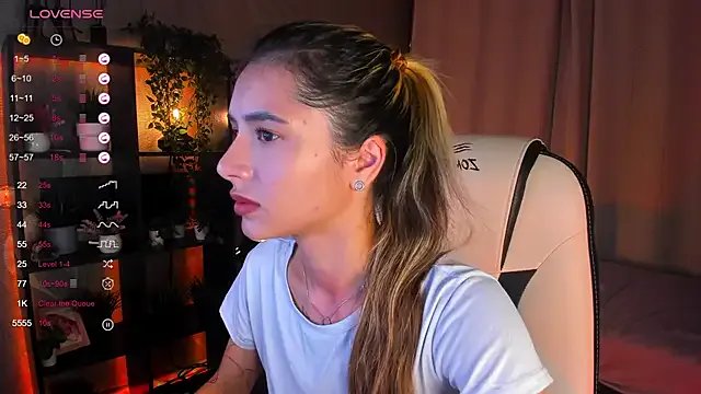 DarlaLike on StripChat