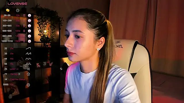 DarlaLike on StripChat