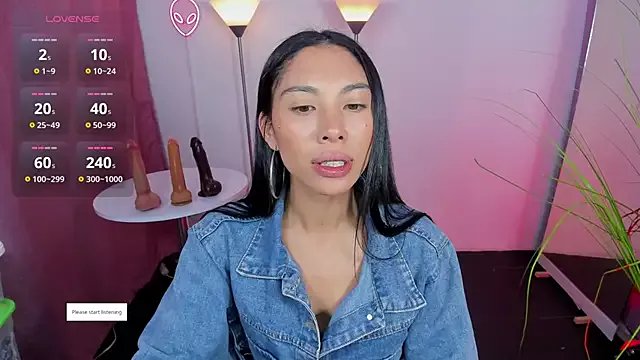 Dayanna_tecca on StripChat