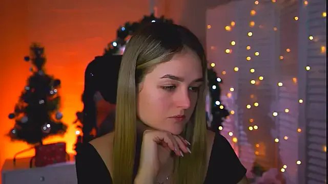 DeboraLarson — Freechat on StripChat