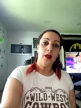 DeeLight124 on StripChat