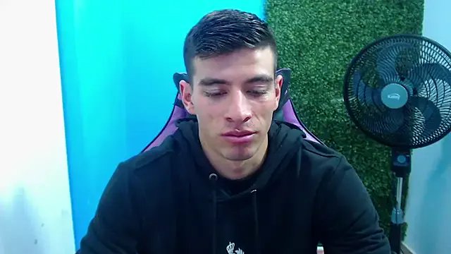 DEIBY_BABY on StripChat