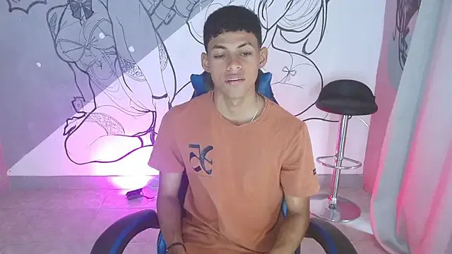 deivid_bigcock1 on StripChat