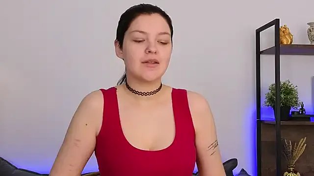 StripChat DeliaEffy is Freechat DeliaEffy — Knead tits under top