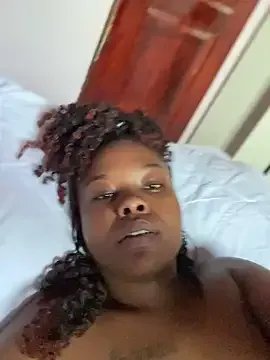 Dellah27 on StripChat