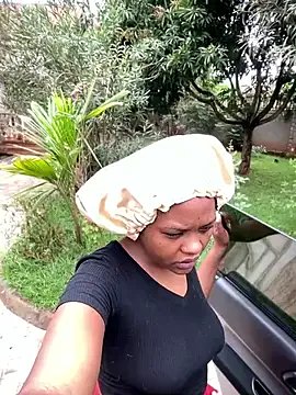 Dellah27 on StripChat