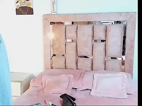 Freechat DemianSalvatore on StripChat