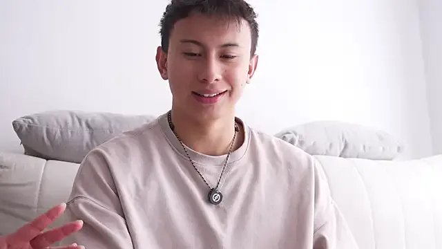 DeusbelliS on StripChat