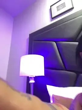 DeuxGold on StripChat