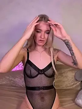 Devill_Angel_ on StripChat