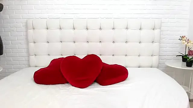 Di_Andra on StripChat