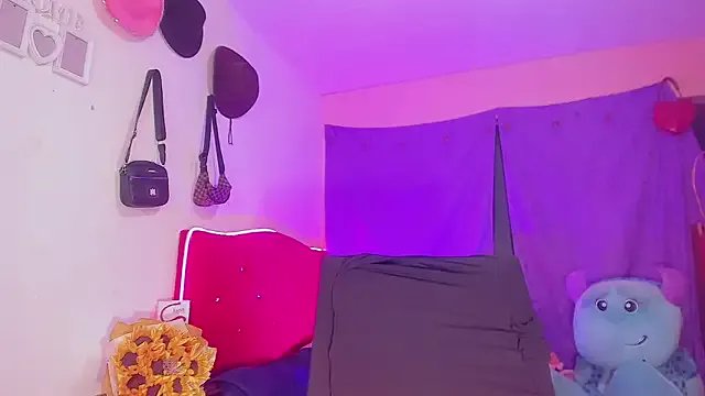 Diamond_black_22cm on StripChat